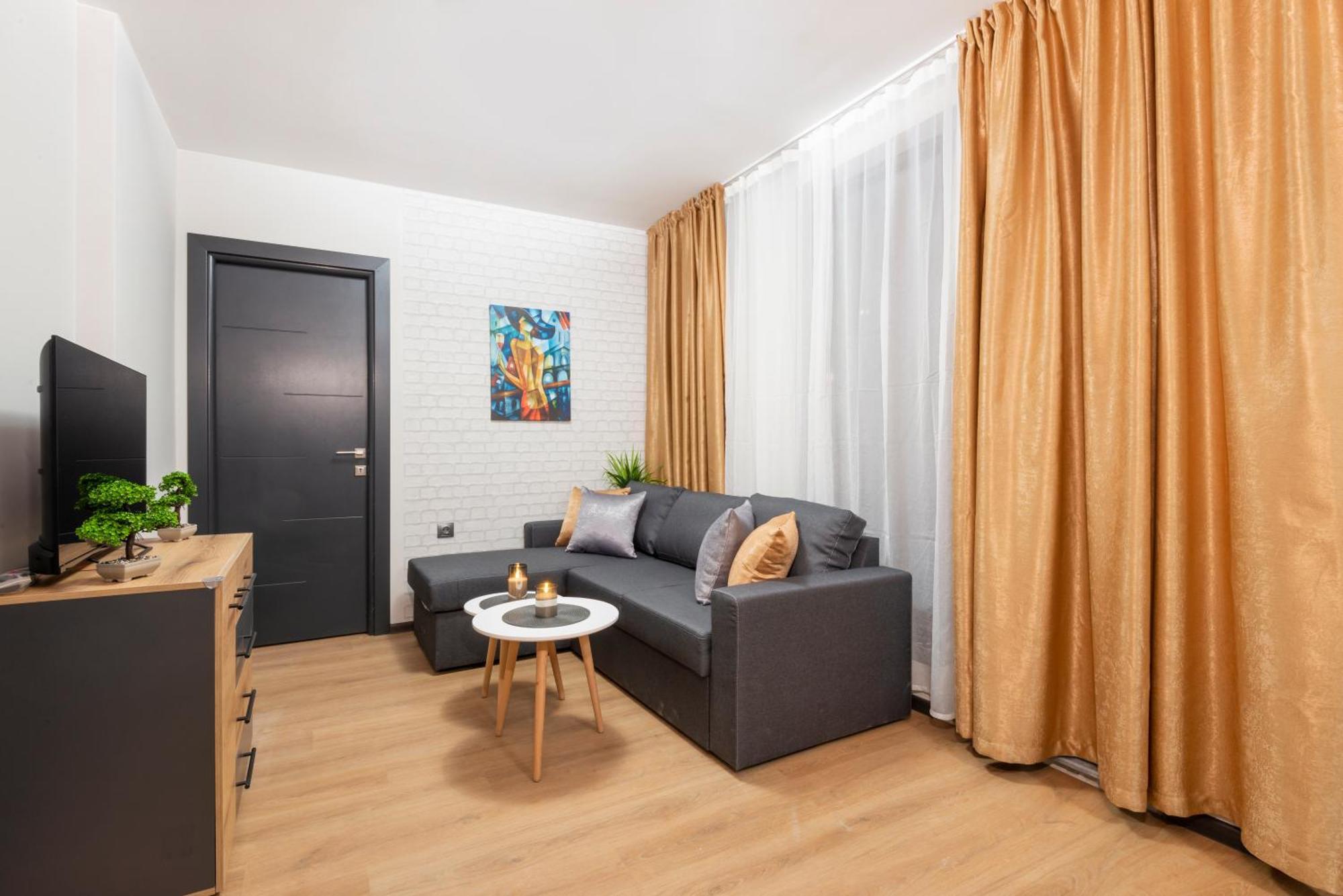 Best Guest 2 Apartments Plovdiv Extérieur photo